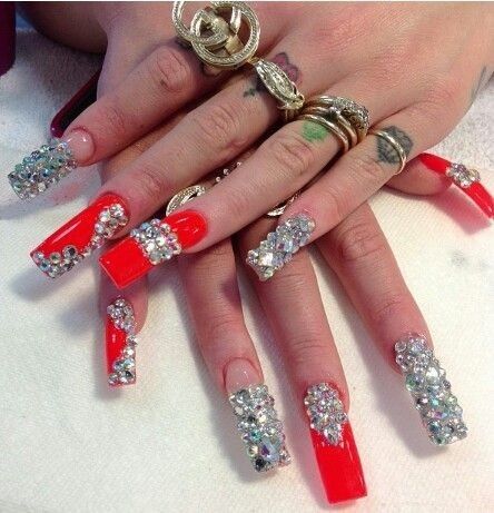 NO ESTE TIPO DE UÑAS