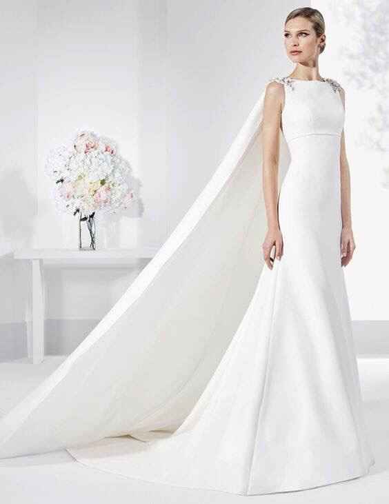 Vestidos... ¿con capa? - 3