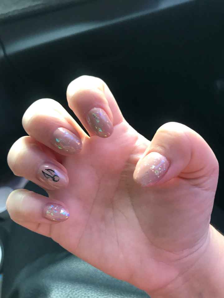 Mis uñas para el día b - 1