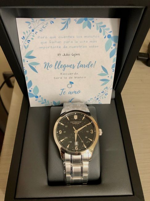 Entrega del reloj de compromiso 😁🤭 9