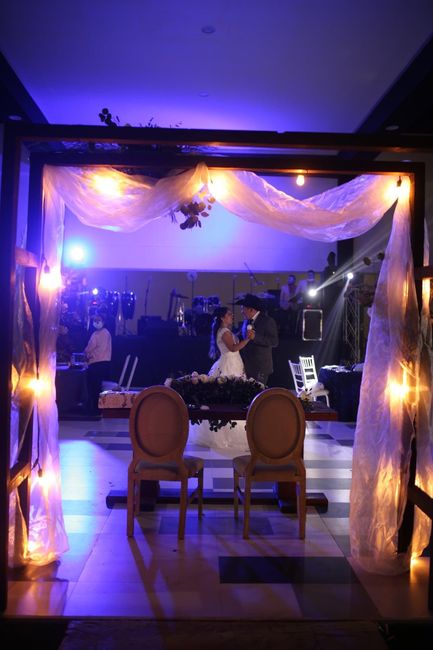 Un mes de esposos 🥰 3