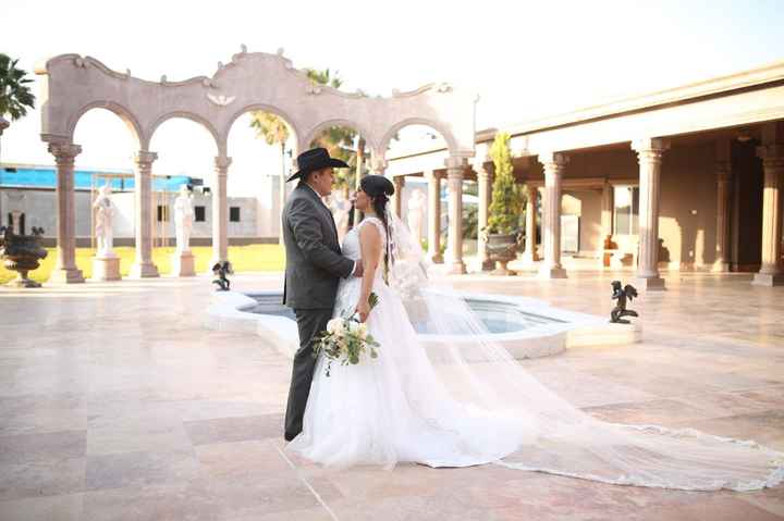 Brides Compartan Sus Fotos Favoritas De Nuestra Boda 👰🏻🤵🏻 - 1