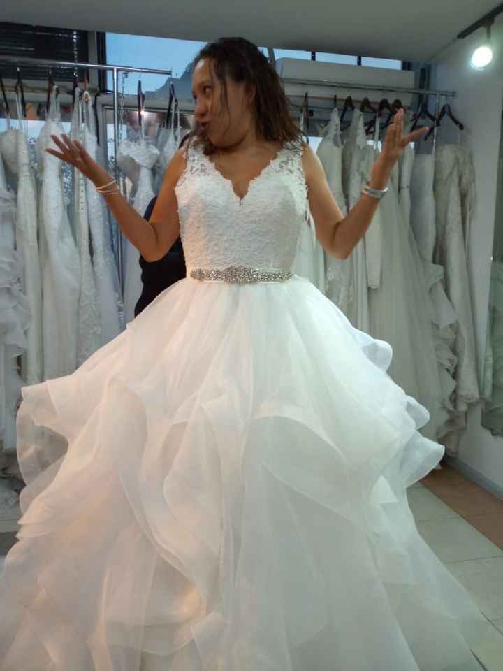 primer vestidooo no me gustan los olanesss pero esta hermoso