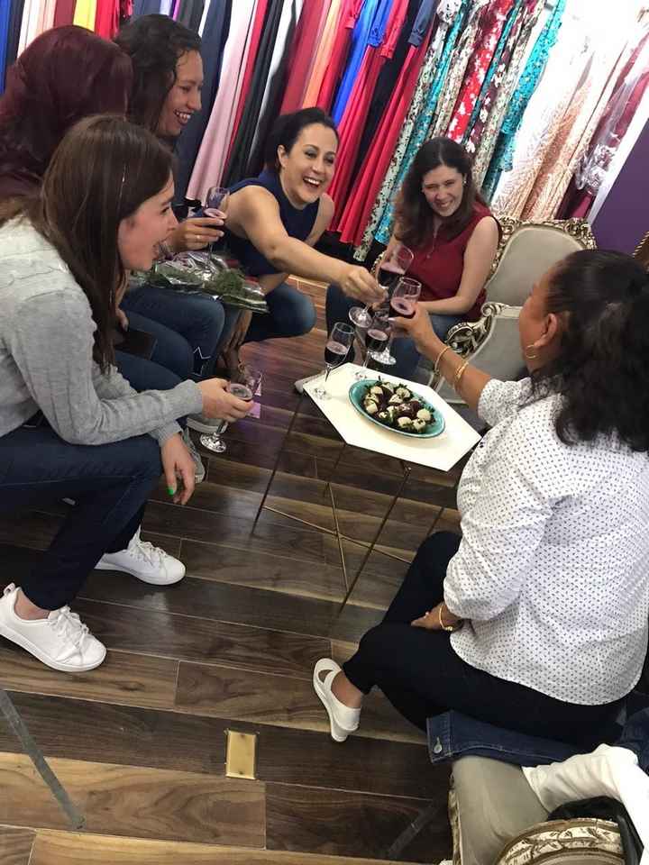 mis damas y sus vestidos !! - 3