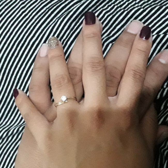 Mi anillo de compromiso, Alejandra - 1