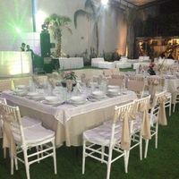 manteleria beige con blanco