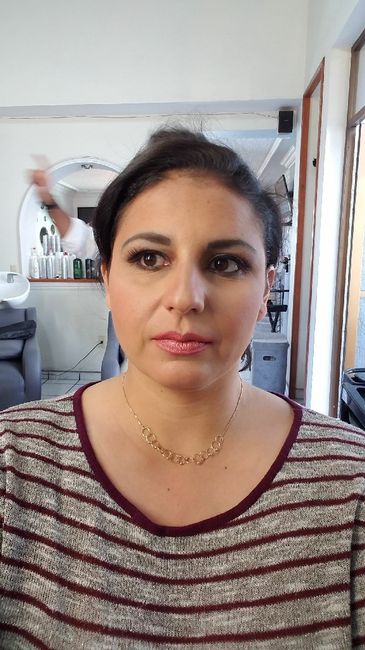 ¿Cuánto pagaron o pagarán por el peinado y maquillaje en su día tan especial? - 1