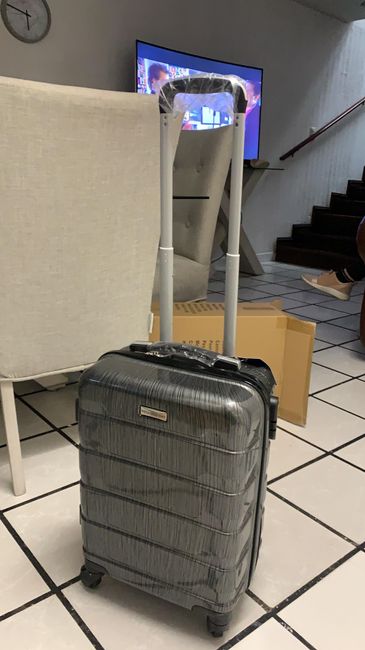 Maleta ♥️ mesa de regalos Liverpool - 1