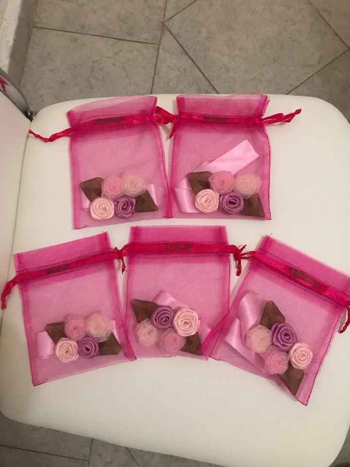 En sus bolsitas listos para entregarlos!