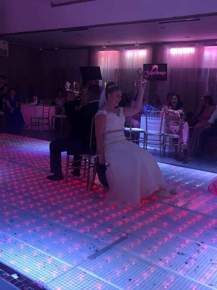 En el juego del zapato!! NO PARAMOS DE REIR, PARA LAS PROXIMAS BRIDES ENSERIO LES RECOMIENDO CAÑON E