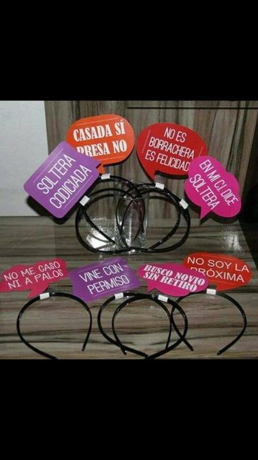 Distintivos para la despedida de soltera - 2