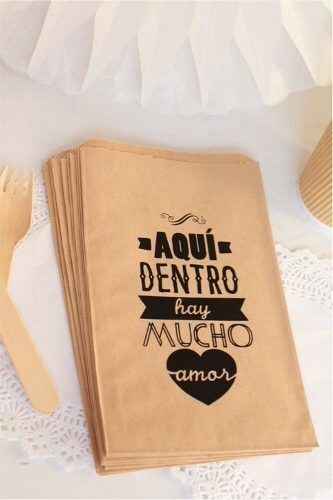 Hay mucho amor