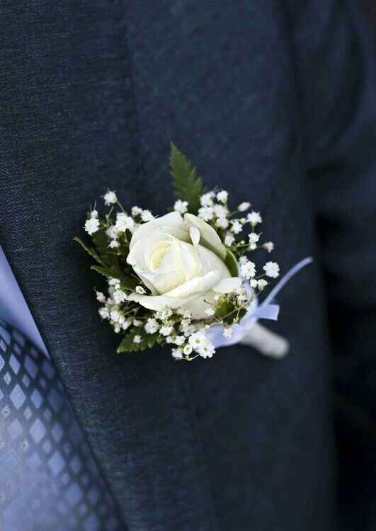 ¿De qué color es el boutonniere de tu FM? - 1