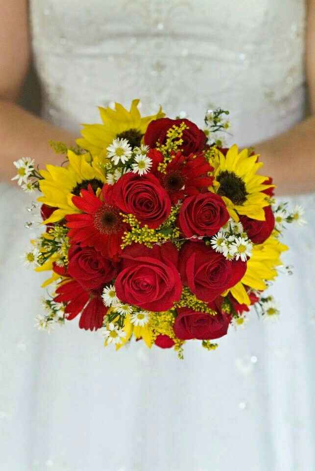 Combinación de colores rojo vino y amarillo claro - 10