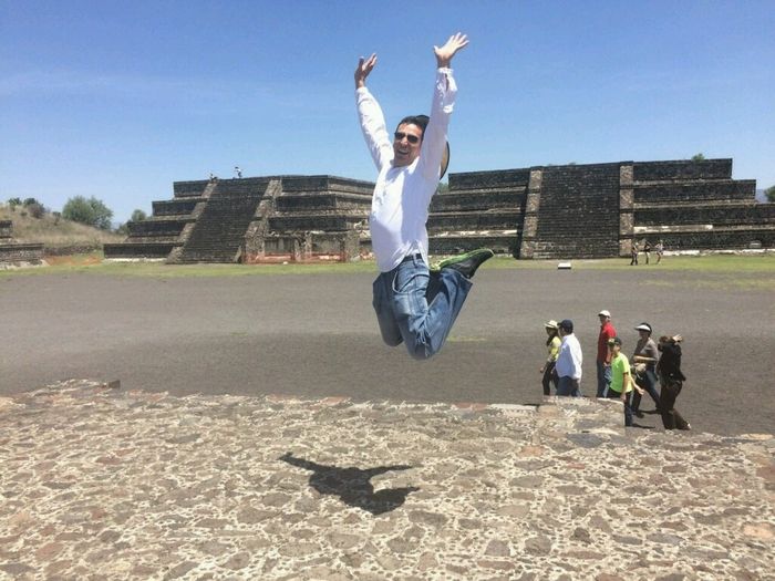 Presuman a su prometido!! - 1