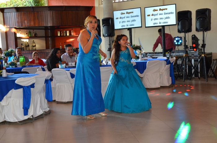 cantando