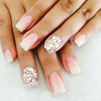 Duelo de uñas: ¿francés o decorado? - 1