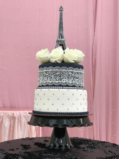 Pasteles con decoración en negro 2