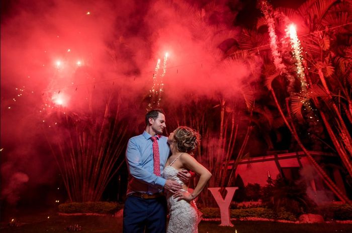 Juegos artificiales en tu boda 🎆🎇 2