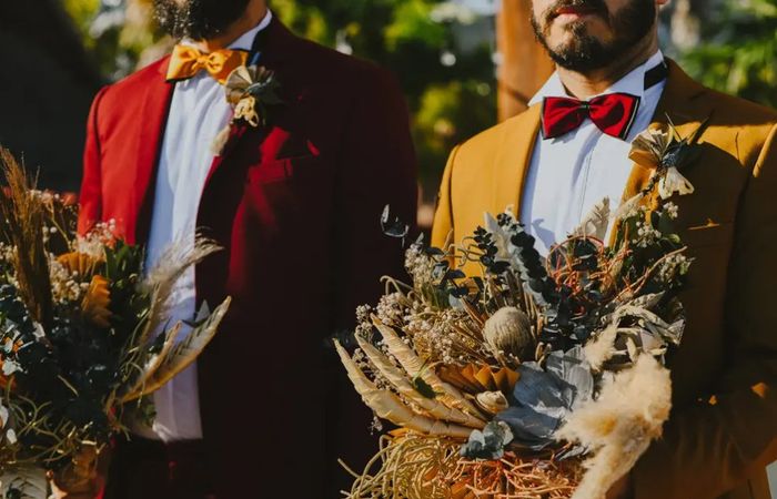 ¿Accesorios iguales o diferentes? 💐👔 1