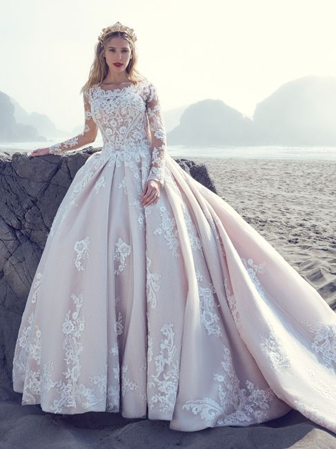 5 Vestidos de novia en tonalidad rosácea 😍 5
