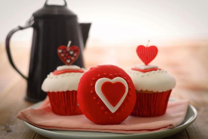 ¿Cómo decorar cupcakes para despedida de soltera? 1