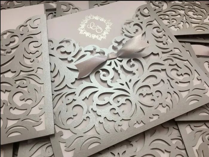 ¿Te gustan las invitaciones cortadas con láser para la boda? 📩 1