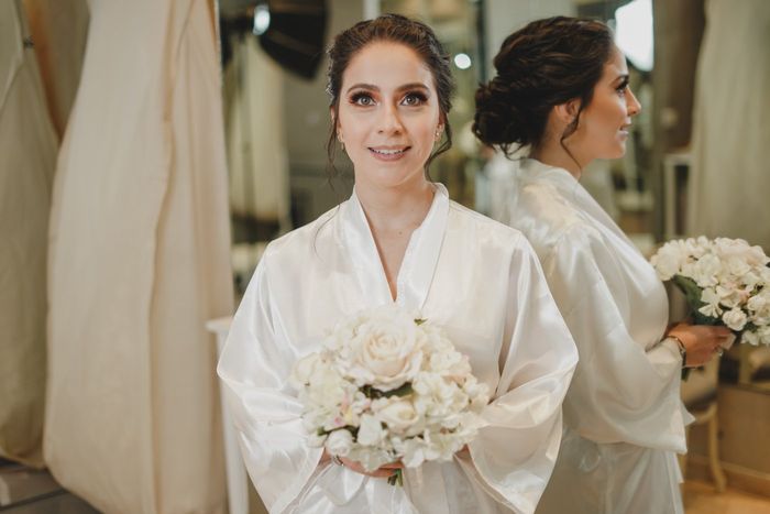 6 cosas para hacer después de comprar tu vestido de novia👗 3