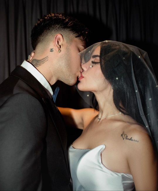 Kimberly Loaiza y Juan De Dios Pantoja celebran 10 años juntos y..¿Se casaron? 6