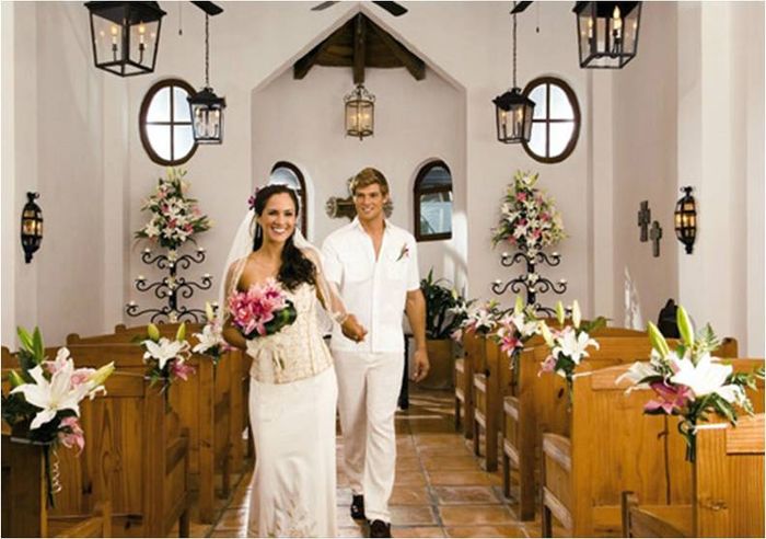 Decoración floral de la iglesia: ¿Cuánto cuesta y dónde conseguirla?💐 - 6