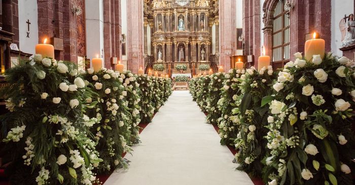 Decoración floral de la iglesia: ¿Cuánto cuesta y dónde conseguirla?💐 - 7