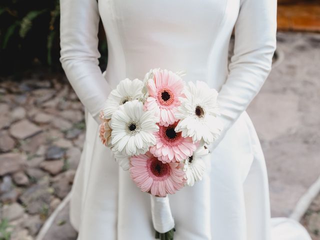 La boda de Ricardo y Elena, una boda blanca. ❤️ 5