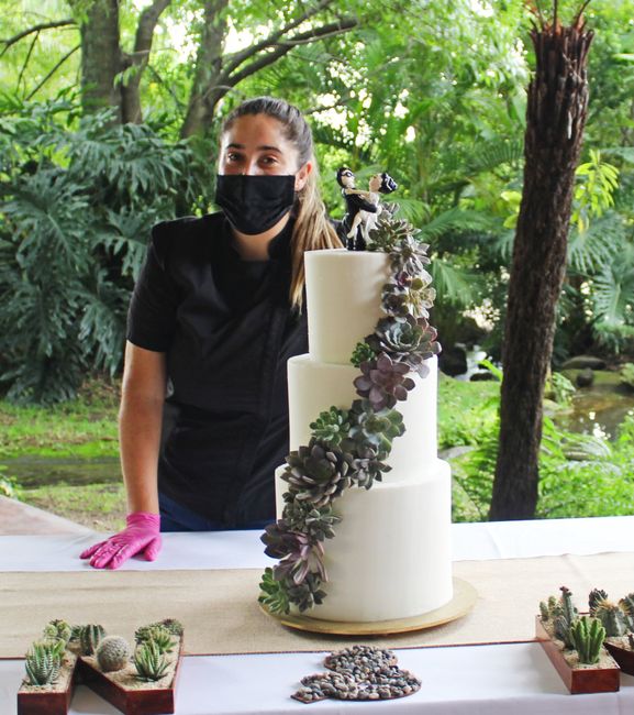 Pastel adornado con flores naturales ¿le darías una oportunidad? 🎂 - 2