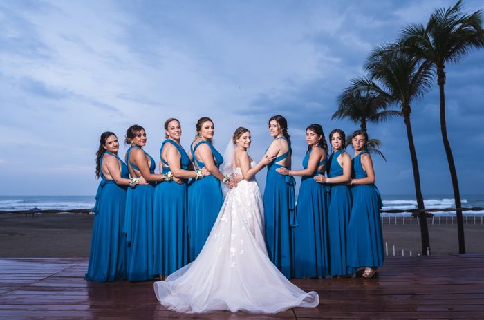 ¿Cuántas damas de honor puedes elegir para tu boda? 💐💐💐💐 - 1