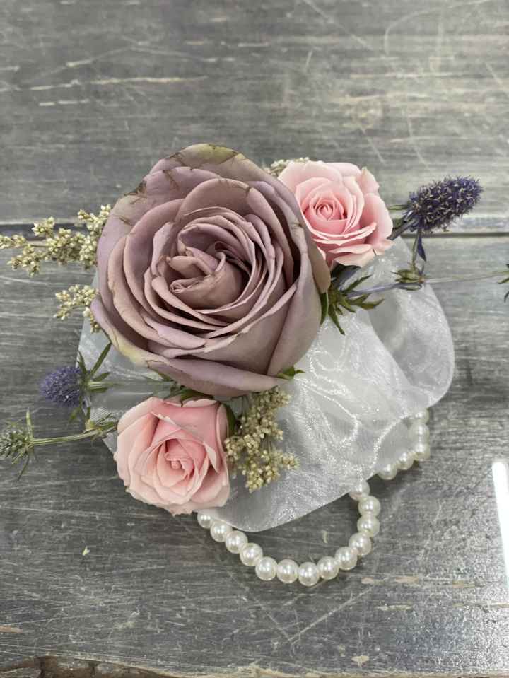 ¿Cómo hacer un corsage para damas de honor? 🌸 - 1