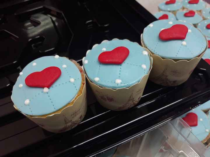 ¿Cómo decorar cupcakes para despedida de soltera? - 1