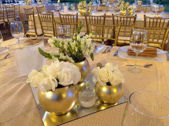 ¿Cómo hacer un centro de mesa para boda en navidad con flores naturales? - 8