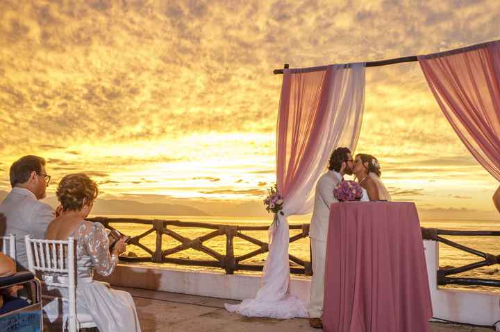 ¿Te casarías en la playa al atardecer? ☀️ - 1
