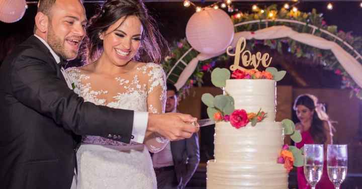 ¿Cómo se corta el pastel de boda? Te decimos los tips. 👇 - 1