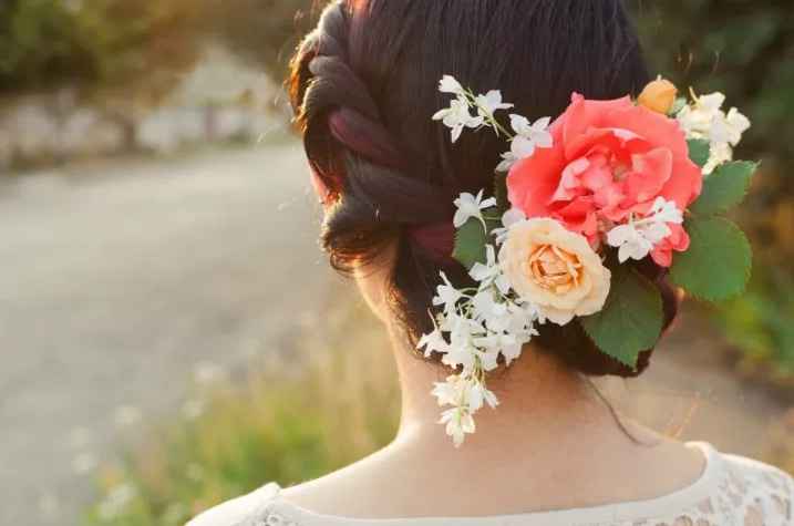 Trenzas con flores para tu peinado de novia🌺❤️ - 4