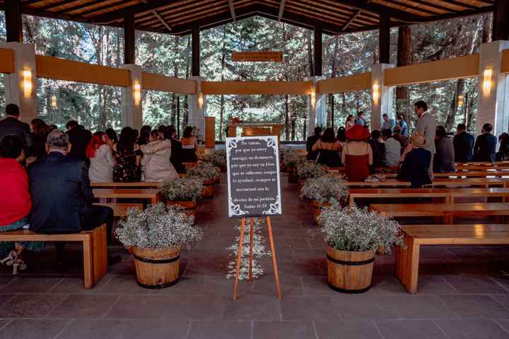 Decoración floral de la iglesia: ¿Cuánto cuesta y dónde conseguirla?💐 - 1