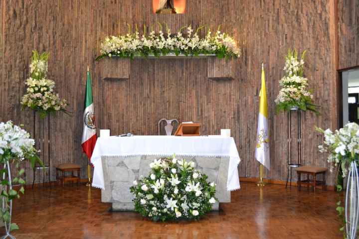 Decoración floral de la iglesia: ¿Cuánto cuesta y dónde conseguirla?💐 - 8