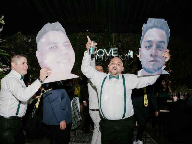 Inspírate en esta boda negro con verde 🖤💚 - 7