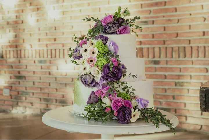 Pasteles con muchas flores 🌺 - 1