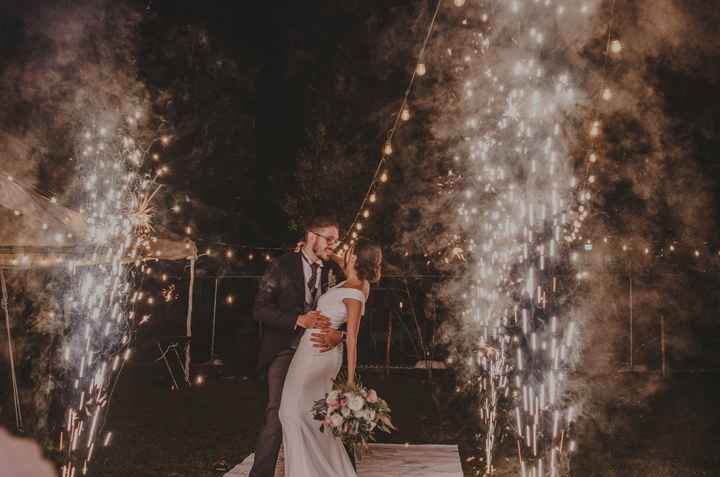 La entrada de los novios a la recepción 👰🤵 - 1