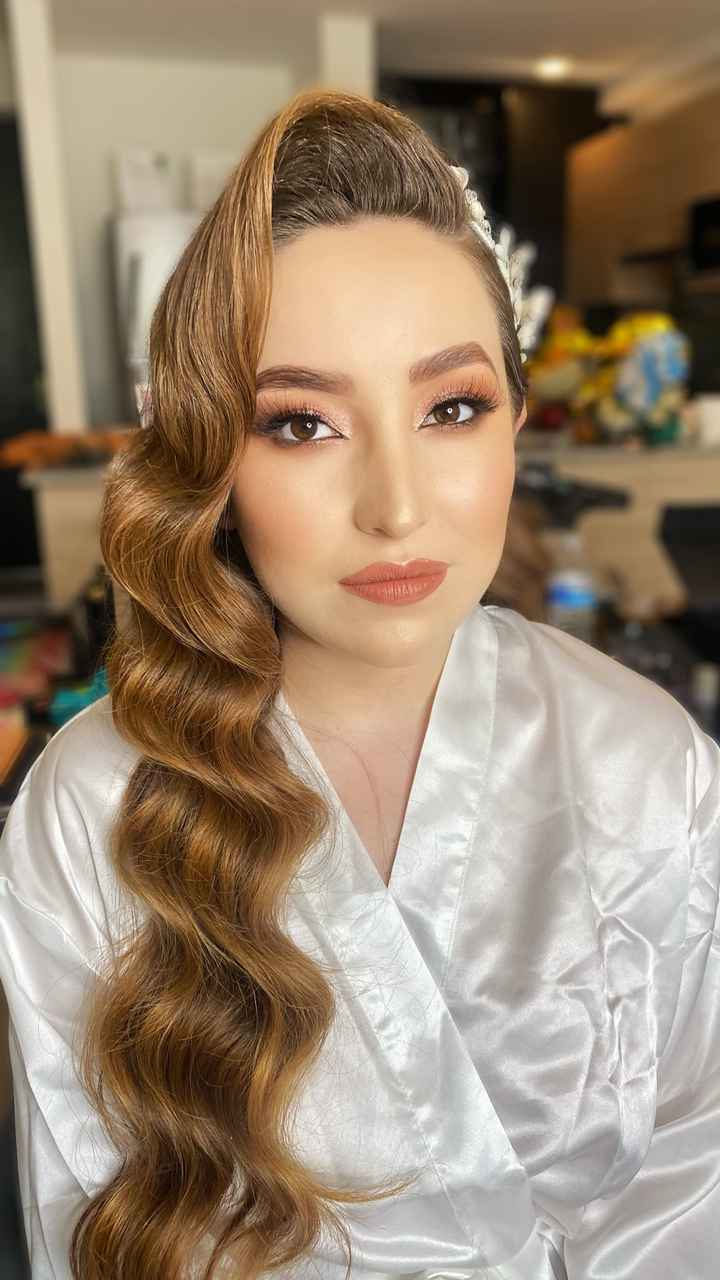 ¿Qué maquillaje y peinado llevarías? 💄 - 1