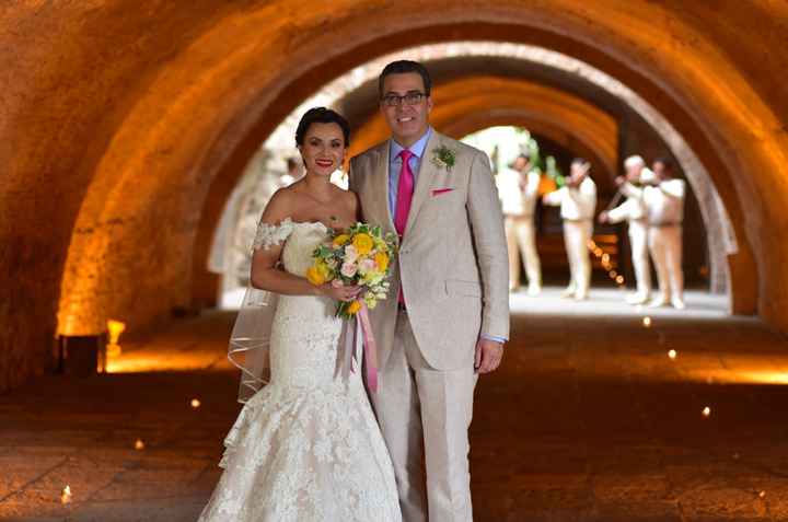 Tu pareja te acompaña a comprar tu traje/vestido....👗🕴️ - 1