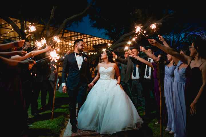 ¿Cómo elegir la fecha de boda? Aquí te decimos los mejores tips 👇 - 2