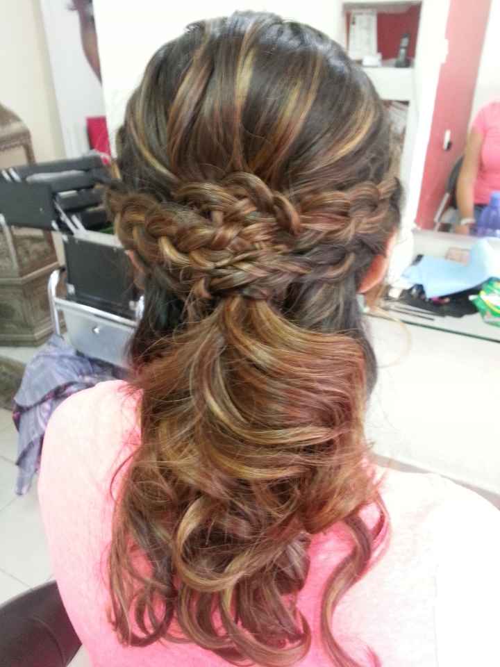 Ideas de peinados semi recogido para la boda 👰 - 1