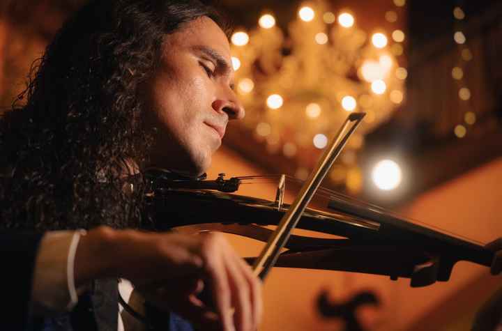 Violinista para amenizar el banquete 🎻❤️ - 1